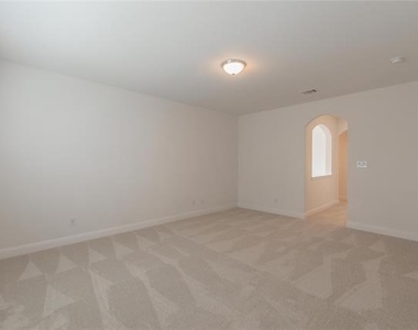 105 Observation Drive W - Photo Thumbnail 20