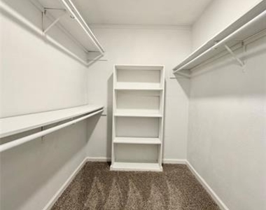 108 Trellis Place - Photo Thumbnail 12