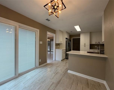 108 Trellis Place - Photo Thumbnail 18