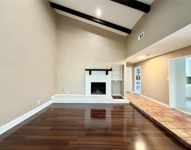 108 Trellis Place - Photo Thumbnail 2