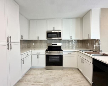 108 Trellis Place - Photo Thumbnail 6