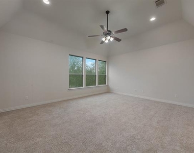 109 Meadowlands Drive - Photo Thumbnail 20