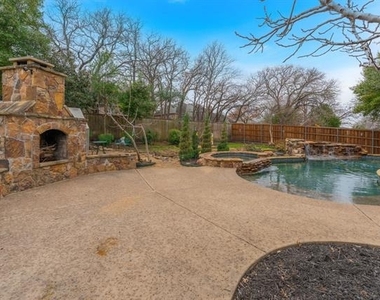 109 Meadowlands Drive - Photo Thumbnail 36