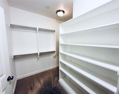 4712 El Paso Street - Photo Thumbnail 12