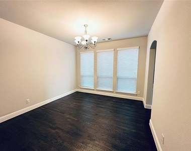 4712 El Paso Street - Photo Thumbnail 6
