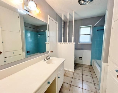 1209 Irwin Drive - Photo Thumbnail 13
