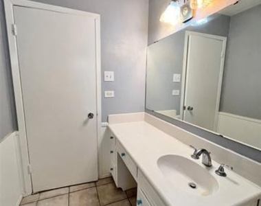 1209 Irwin Drive - Photo Thumbnail 15