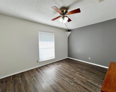 1209 Irwin Drive - Photo Thumbnail 12