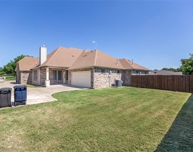 5500 Ledgestone Drive - Photo Thumbnail 23