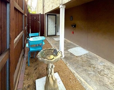 1725 Ashland Avenue - Photo Thumbnail 1