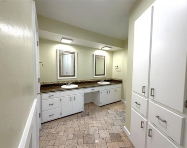 1725 Ashland Avenue - Photo Thumbnail 24