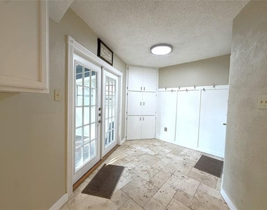 1725 Ashland Avenue - Photo Thumbnail 9