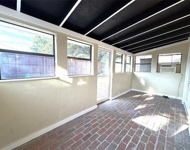 1725 Ashland Avenue - Photo Thumbnail 10