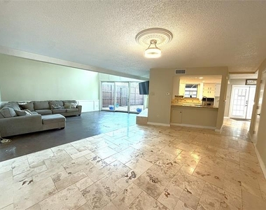 1725 Ashland Avenue - Photo Thumbnail 5