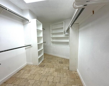 1725 Ashland Avenue - Photo Thumbnail 26