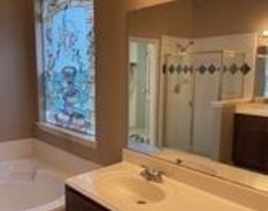 4520 White Rock Lane - Photo Thumbnail 19