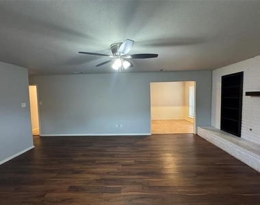 6224 Wheaton Drive - Photo Thumbnail 17