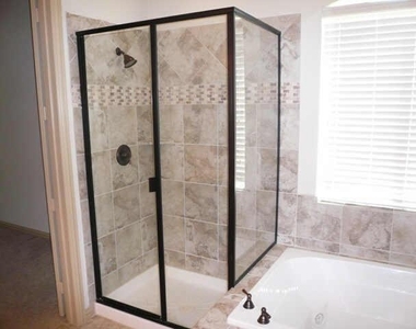 910 Redbird Lane - Photo Thumbnail 11