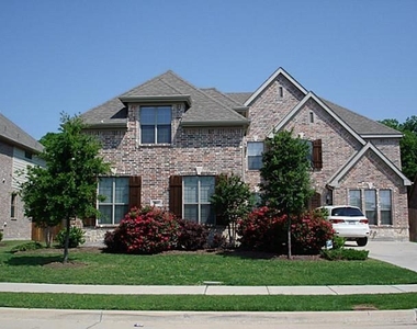 910 Redbird Lane - Photo Thumbnail 1