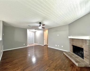 1412 Anna Lea Lane - Photo Thumbnail 4