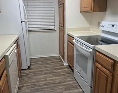 1304 Halsell Street - Photo Thumbnail 1