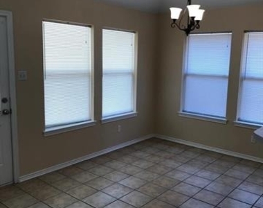 4101 Karen Drive - Photo Thumbnail 3