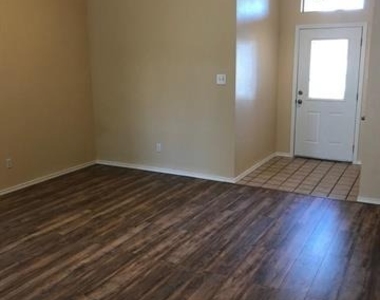 4101 Karen Drive - Photo Thumbnail 5
