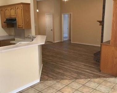 4101 Karen Drive - Photo Thumbnail 2