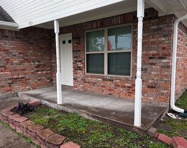 315 College Avenue - Photo Thumbnail 32