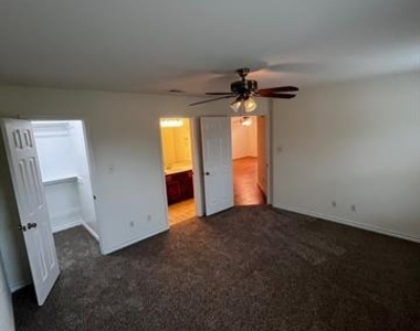 315 College Avenue - Photo Thumbnail 16