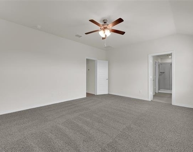 2044 Hearn Drive - Photo Thumbnail 16