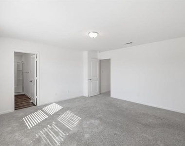 1802 Washington Street - Photo Thumbnail 9