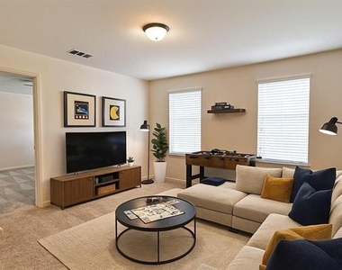 1802 Washington Street - Photo Thumbnail 30