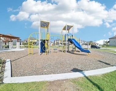 1802 Washington Street - Photo Thumbnail 35