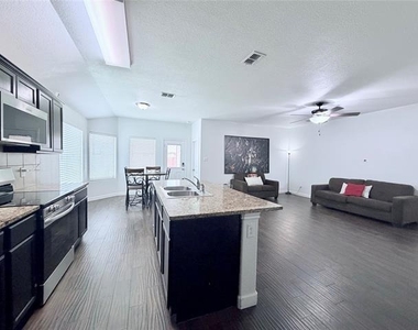520 Cantebury Park Lane - Photo Thumbnail 6