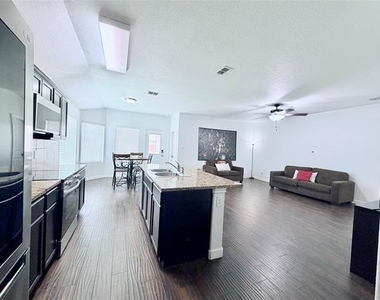 520 Cantebury Park Lane - Photo Thumbnail 10