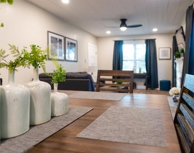 4512 Victor Street - Photo Thumbnail 28