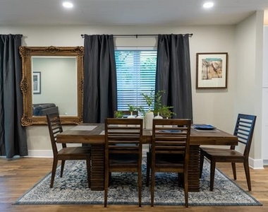 4512 Victor Street - Photo Thumbnail 11