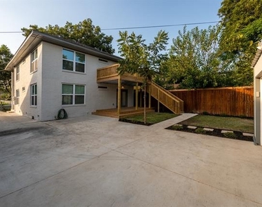 4512 Victor Street - Photo Thumbnail 36