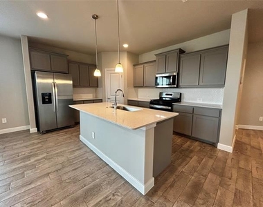 16028 Bronte Lane - Photo Thumbnail 7