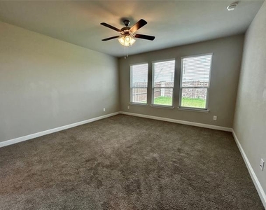 16028 Bronte Lane - Photo Thumbnail 14