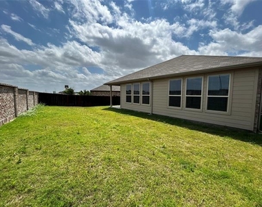16028 Bronte Lane - Photo Thumbnail 27