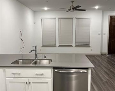 6041 Roper Road - Photo Thumbnail 6