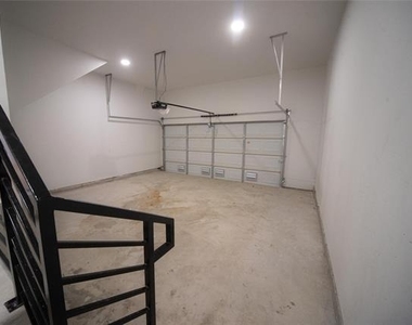236 Urbane Crest Drive - Photo Thumbnail 4