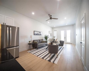 236 Urbane Crest Drive - Photo Thumbnail 7