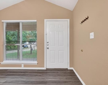 3132 Cedar Hill Street - Photo Thumbnail 3