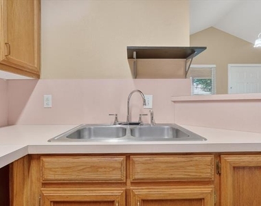 3132 Cedar Hill Street - Photo Thumbnail 8