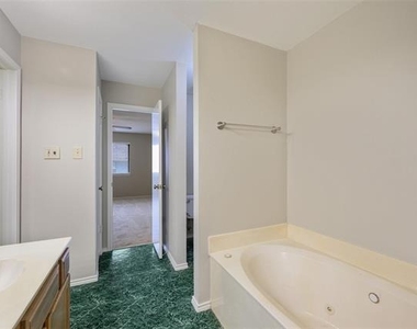 3404 Napolean Court - Photo Thumbnail 19