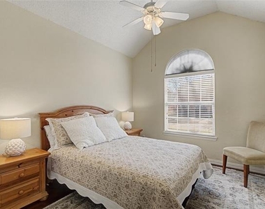 3609 Bonita - Photo Thumbnail 16