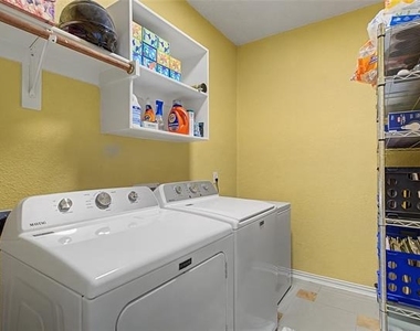 3609 Bonita - Photo Thumbnail 32